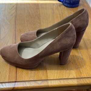 Naturalizer Brown Suede Heels